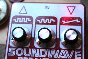 DEATH BY AUDIO Soundwave Breakdown