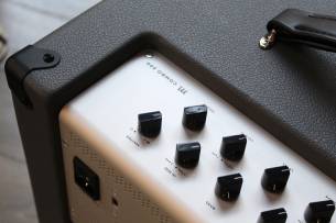 DARKGLASS Microtubes 500 Combo 210 Analog Bass Combo