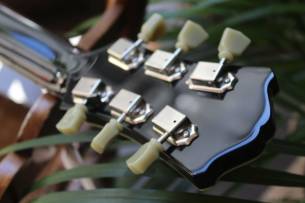 EASTMAN T486B Bigsby Black Custom, Hardcase, 4, 07 KG