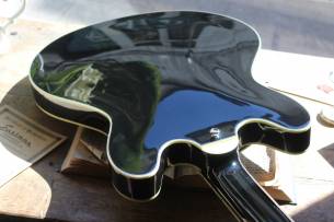 EASTMAN T486B Bigsby Black Custom, Hardcase, 4, 07 KG