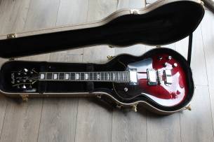 HAGSTROM Super Swede Crimson Flame, HARDCASE, 3, 80 KG