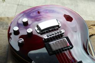 HAGSTROM Super Swede Crimson Flame, HARDCASE, 3, 80 KG