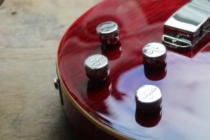 HAGSTROM Super Swede Crimson Flame, HARDCASE, 3, 80 KG