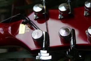 HAGSTROM Super Swede Crimson Flame, HARDCASE, 3, 80 KG