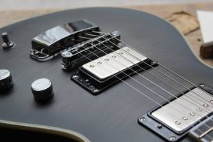 HAGSTROM Ultra Max Black Satin, 4, 01 KG