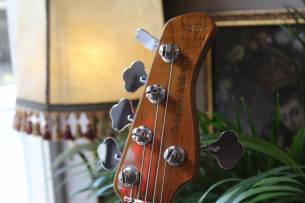 SIRE P5R Alder Five Strings Vintage White, 4, 57 KG