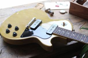 GIBSON Les Paul Special TV Yellow",HARDCASE, 3, 76 KG