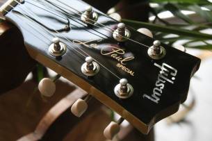 GIBSON Les Paul Special TV Yellow",HARDCASE, 3, 76 KG