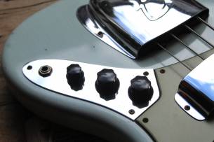 FENDER Custom Shop Custom Shop 1963 Jazz Bass Journeyman Relic Faded Aged Sonic Blue, HARDCASE 4, 30 KG