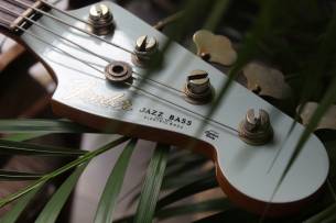 FENDER Custom Shop Custom Shop 1963 Jazz Bass Journeyman Relic Faded Aged Sonic Blue, HARDCASE 4, 30 KG