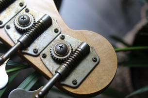 FENDER Custom Shop Custom Shop 1963 Jazz Bass Journeyman Relic Faded Aged Sonic Blue, HARDCASE 4, 30 KG