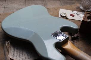 FENDER Custom Shop Custom Shop 1963 Jazz Bass Journeyman Relic Faded Aged Sonic Blue, HARDCASE 4, 30 KG