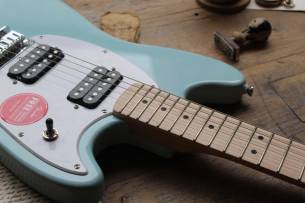 SQUIER Sonic Mustang HH, Sonic Blue ,Maple, 2, 86 KG by FENDER