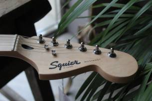 SQUIER Sonic Mustang HH, Sonic Blue ,Maple, 2, 86 KG by FENDER