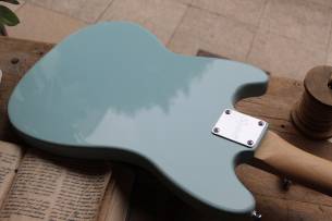 SQUIER Sonic Mustang HH, Sonic Blue ,Maple, 2, 86 KG by FENDER
