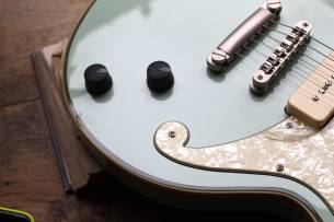 D´ANGELICO Deluxe Atlantic LE Sage (Discontinued), HARDCASE, PAPERS, 3, 84 KG