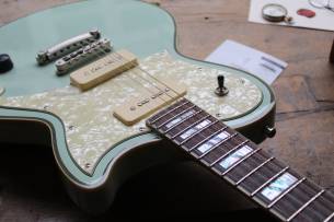 D´ANGELICO Deluxe Atlantic LE Sage (Discontinued), HARDCASE, PAPERS, 3, 84 KG