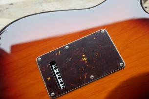 FENDER 70th Anniversary American Professional II Stratocaster , Comet Burst, HARDCASE, 3, 65 KG