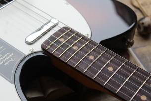 FENDER American Vintage II 1963 Telecaster 3-Color Sunburst, HARDCASE, 3, 73 KG