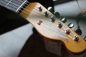 FENDER American Vintage II 1963 Telecaster 3-Color Sunburst, HARDCASE, 3, 73 KG
