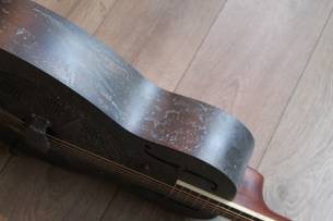 ROYALL Blues Hound Distressed Relic Brass Finish 14 Fret Single Cone Resonator With Pickup SOFTCASE,