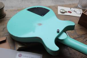 MAYBACH Lester JR Double Cut Special Edition for Estudiio 54 in Miami Green Color, HARDCASE, 2, 99 KG