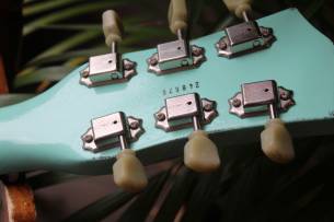 MAYBACH Lester JR Double Cut Special Edition for Estudiio 54 in Miami Green Color, HARDCASE, 2, 99 KG