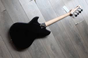 G & L Short Scale Tribute Fallout Jet Black, 4, 46 KG