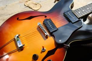 STANFORD Crossroad Thinline 30 Sunburst Matte HARDCASE, 2, 76 KG