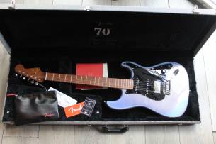 FENDER 70TH Anniversary Ultra Stratocaster HSS, HARDCASE, 3, 77 KG