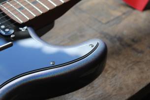 FENDER 70TH Anniversary Ultra Stratocaster HSS, HARDCASE, 3, 77 KG