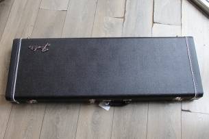 FENDER 70th Anniversary Vintera II Antigua Stratocaster HARDCASE ,3, 40 KG