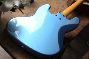 G & L Tribute Series JB Color: Lake Placid Blue, 4, 46 KG
