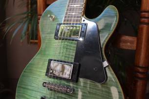 HAGSTROM Ultra Max Fall Sky Satin , HARDCASE, 4, 31 KG