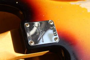 FENDER Custom Shop 1964 Precision Bass Relic Bleached 3-Tone Sunburst, HARDCASE, PAPERS, 4, 10 KG