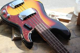 FENDER Custom Shop 1964 Precision Bass Relic Bleached 3-Tone Sunburst, HARDCASE, PAPERS, 4, 10 KG
