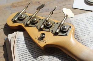 FENDER Custom Shop 1964 Precision Bass Relic Bleached 3-Tone Sunburst, HARDCASE, PAPERS, 4, 10 KG