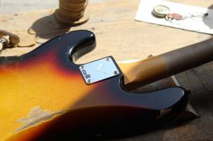 FENDER Custom Shop 1964 Precision Bass Relic Bleached 3-Tone Sunburst, HARDCASE, PAPERS, 4, 10 KG