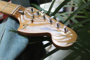 FENDER "Stratocaster Vintera II '70s, Vintage White Maple" GIGBAG, 3, 50 KG