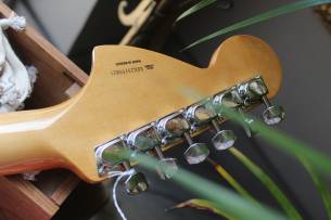 FENDER "Stratocaster Vintera II '70s, Vintage White Maple" GIGBAG, 3, 50 KG