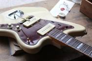 FENDER Custom Shop 1967 Jazzmaster DLX Closet Classic, Vintage Blonde HARDCASE, 3, 68 KG