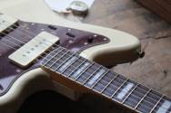 FENDER Custom Shop 1967 Jazzmaster DLX Closet Classic, Vintage Blonde HARDCASE, 3, 68 KG