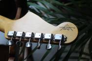 FENDER Custom Shop 1967 Jazzmaster DLX Closet Classic, Vintage Blonde HARDCASE, 3, 68 KG
