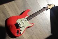 FENDER Custom Shop '63 Strat Journeyman Fade Aged Fiesta Red, HARDCASE