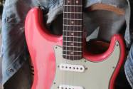 FENDER Custom Shop '63 Strat Journeyman Fade Aged Fiesta Red, HARDCASE