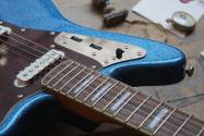 SQUIER FSR Classic Vibe '70s Jaguar, Laurel Fingerboard, Blue Sparkle, 3, 98 KG