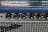 FENDER Limited Edition 68 Custom Vibro Champ Reverb Navy Blue, 11 KG