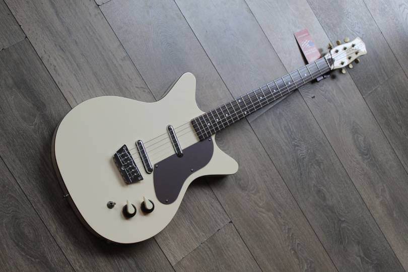 DANELECTRO 59 Divine Fresh Cream, 2, 72 KG