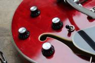 EASTMAN T64/v Bigsby Antique Red, HARDCASE, 2, 88 KG