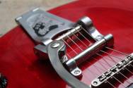 EASTMAN T64/v Bigsby Antique Red, HARDCASE, 2, 88 KG